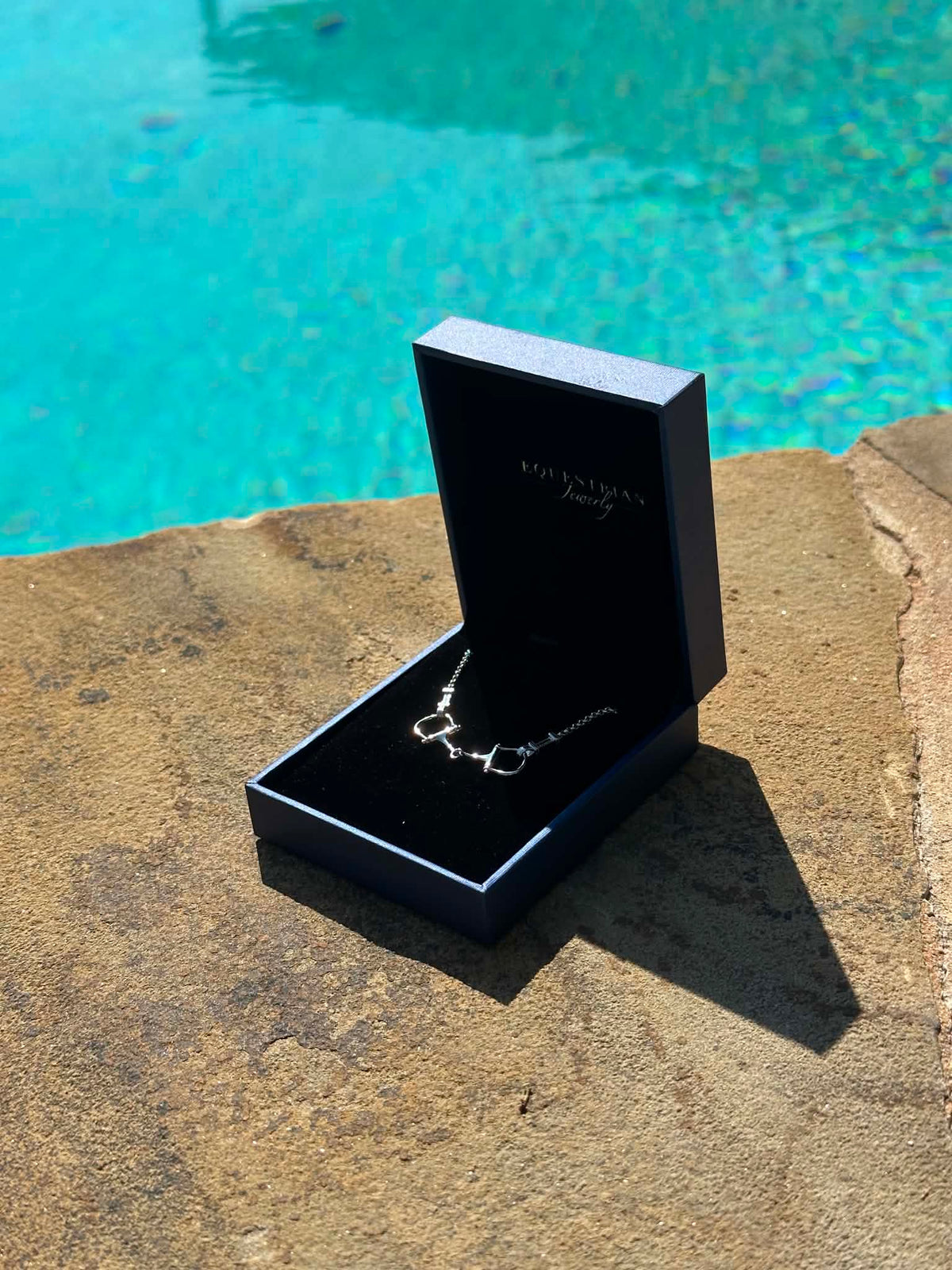 KH Dainty Snaffle Bit Necklace